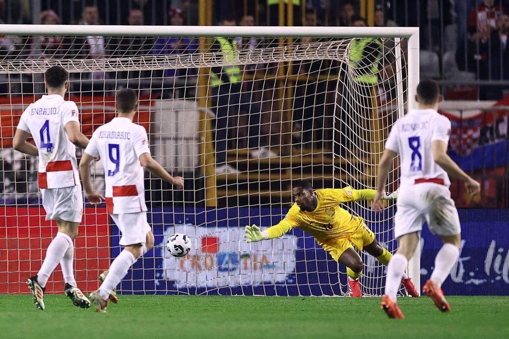 他果断地在 他果断地在